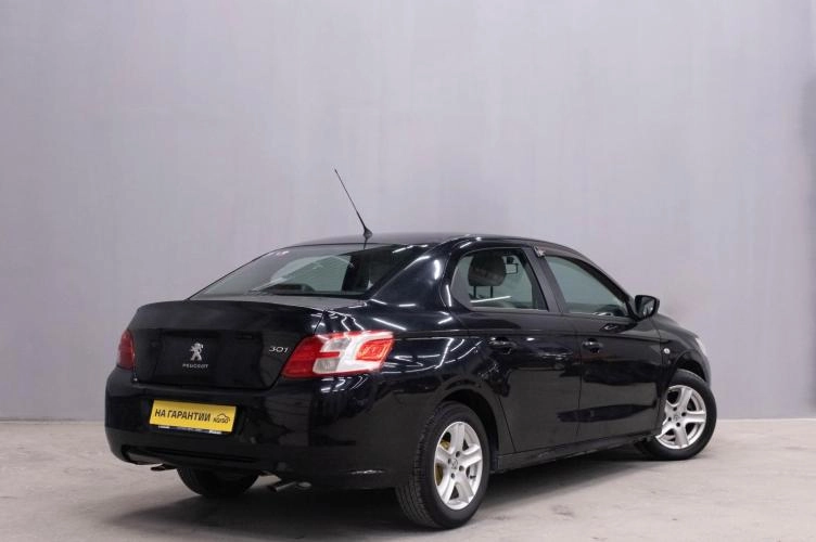 Peugeot 301 6 из 6
