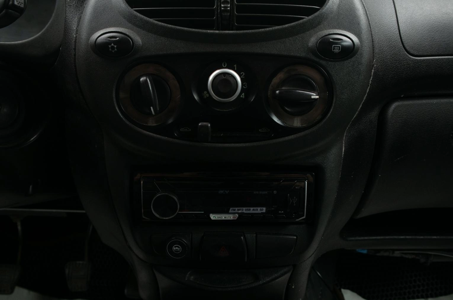 ВАЗ (LADA) Kalina 11 из 16