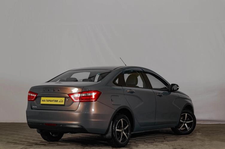 ВАЗ (LADA) Vesta 4 из 5