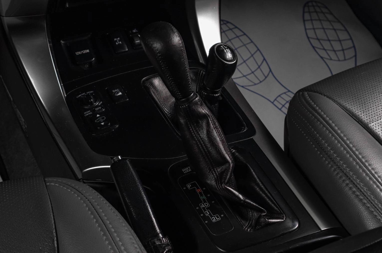 Toyota Land Cruiser Prado 13 из 19