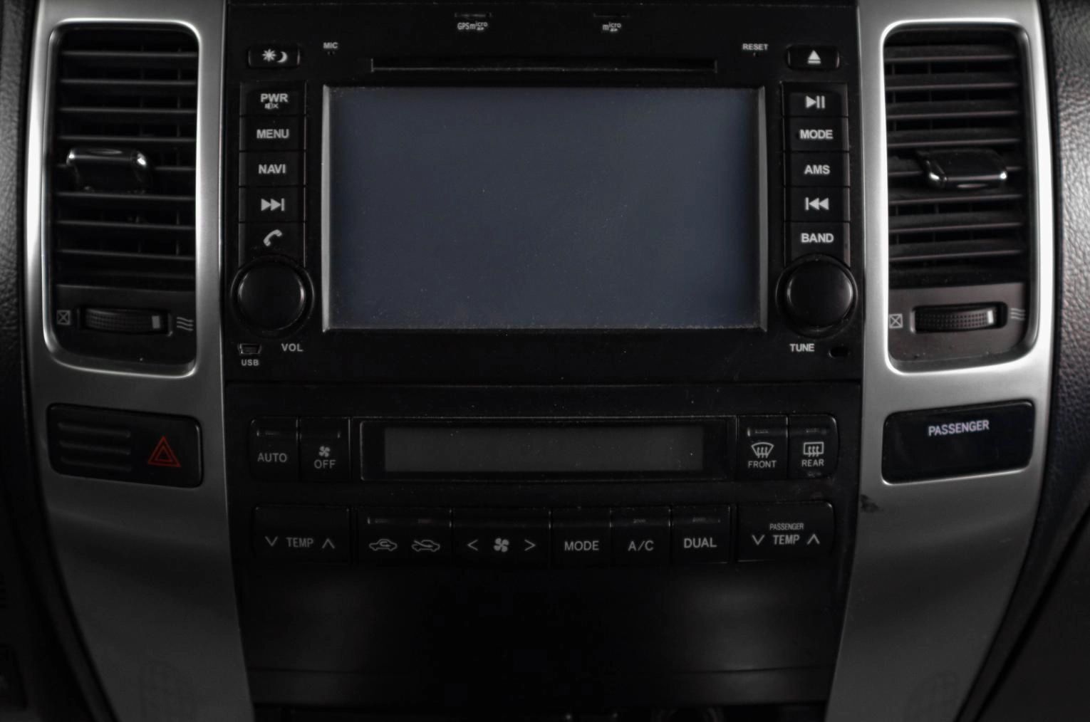 Toyota Land Cruiser Prado 12 из 19