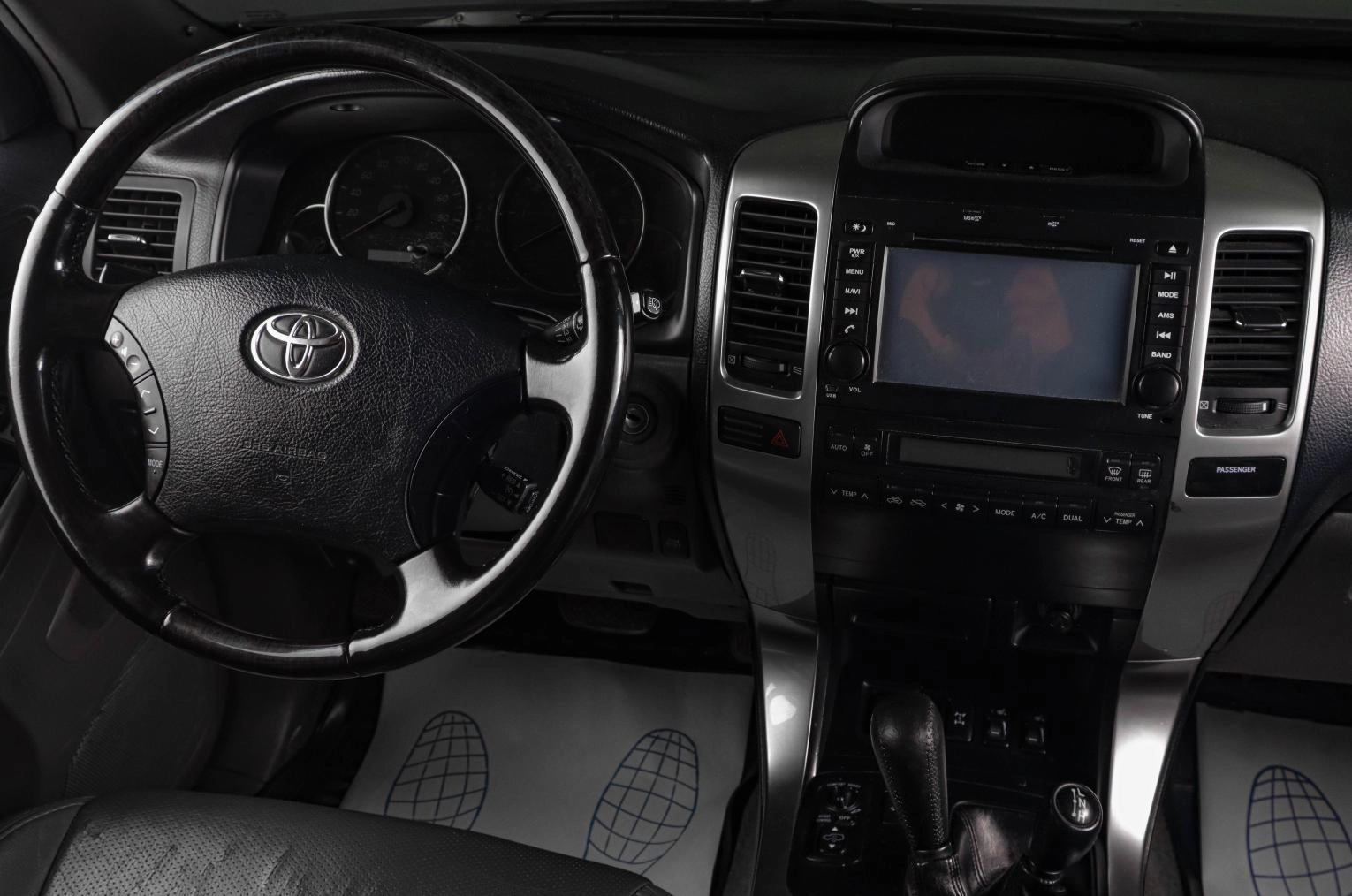 Toyota Land Cruiser Prado 16 из 19