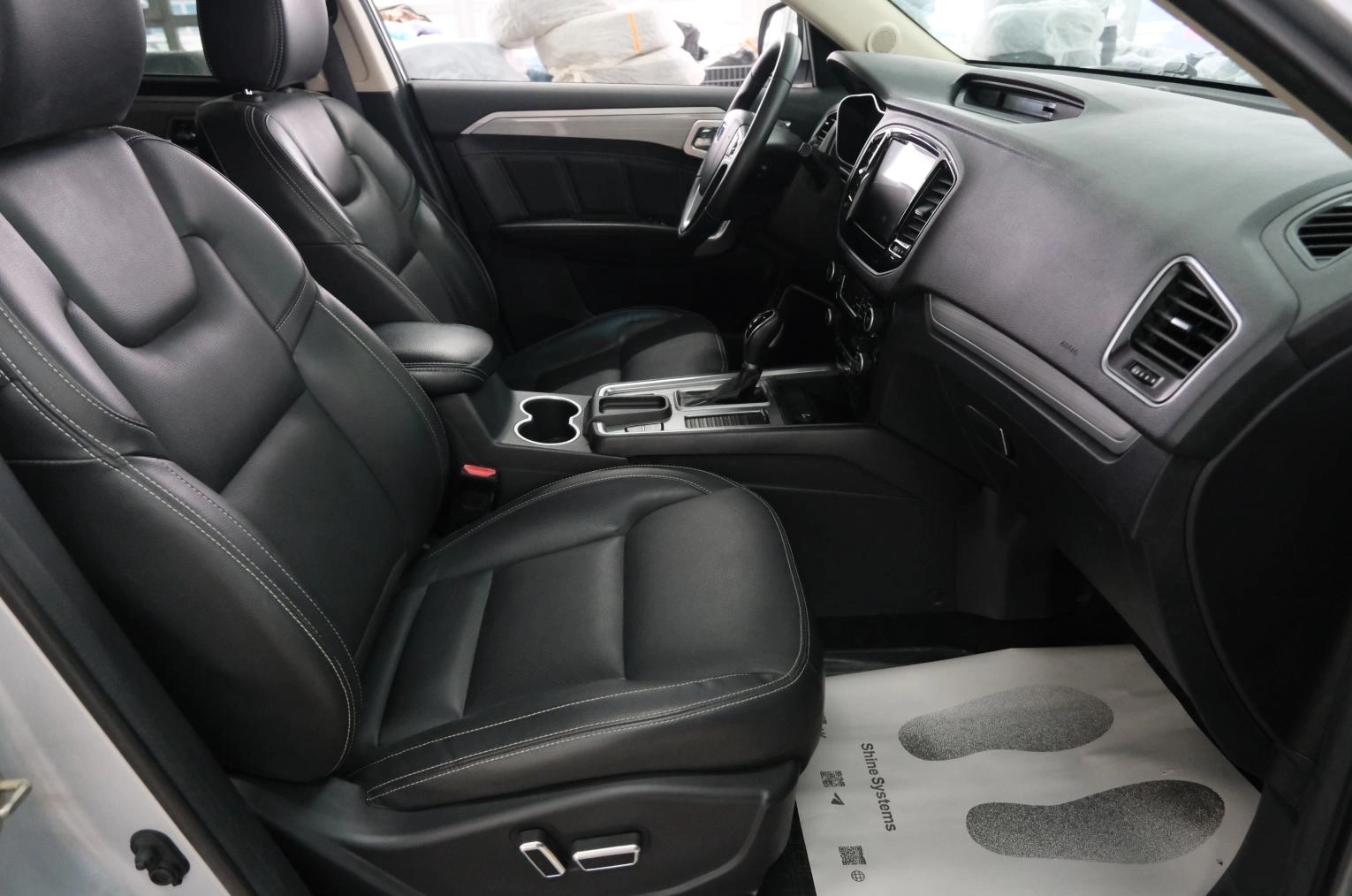 Geely Emgrand X7 22 из 25