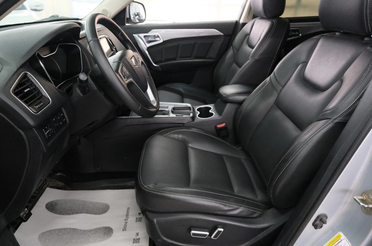 Geely Emgrand X7 7 из 25