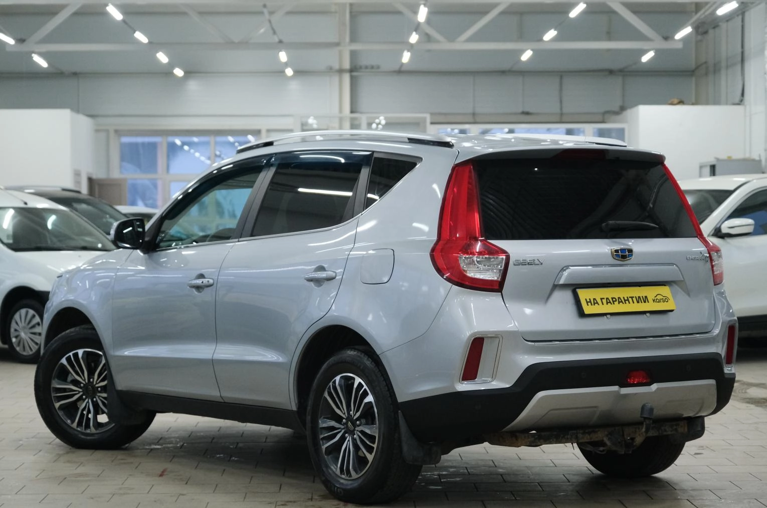 Geely Emgrand X7 4 из 25