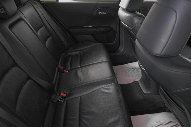 Honda Accord 10 из 27