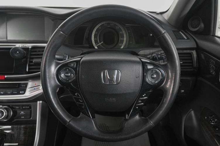 Honda Accord 15 из 27