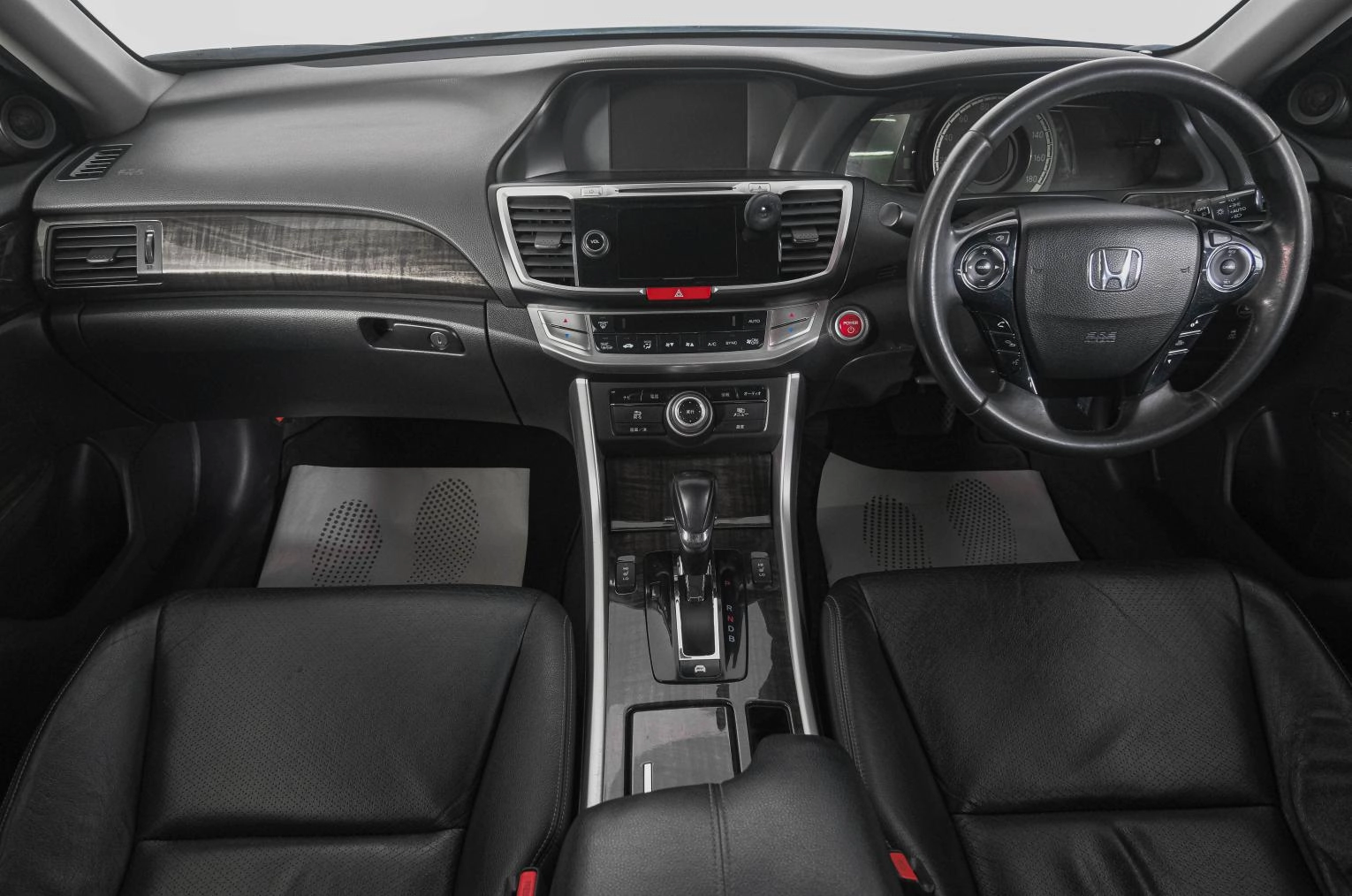 Honda Accord 13 из 27