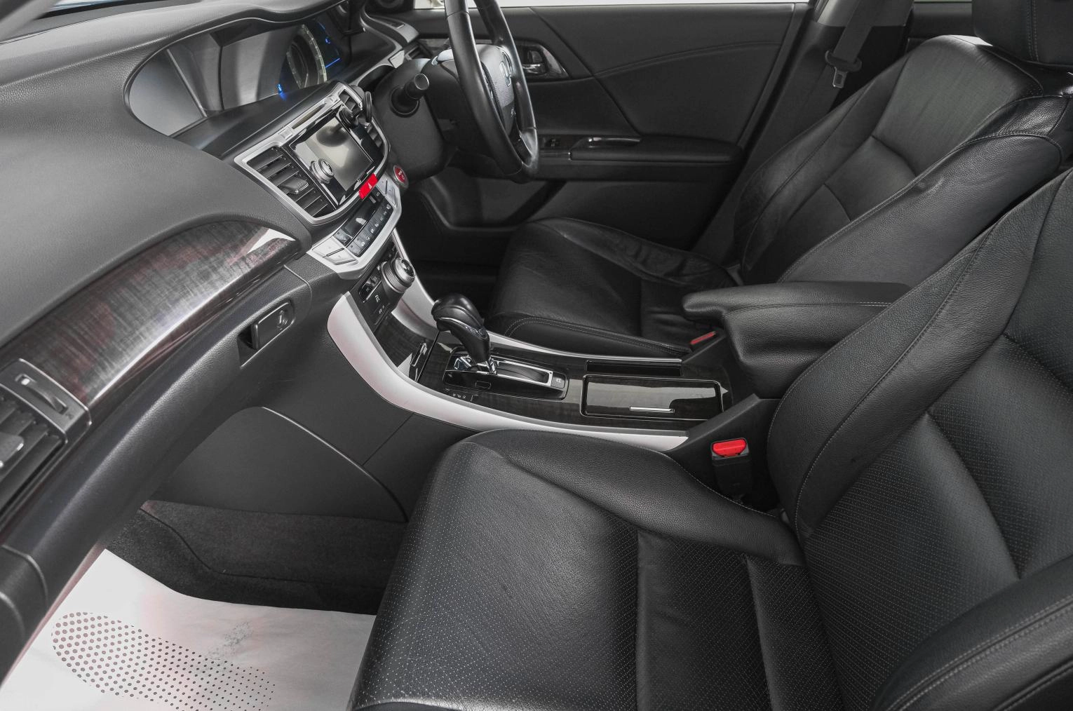 Honda Accord 8 из 27