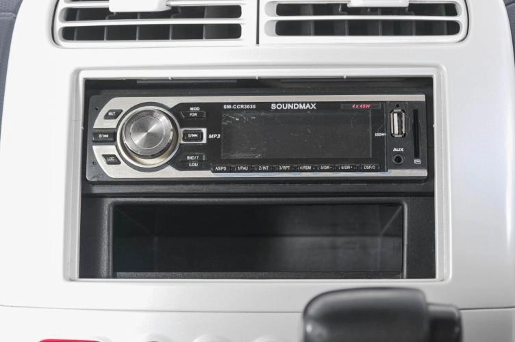 Nissan Otti 17 из 22