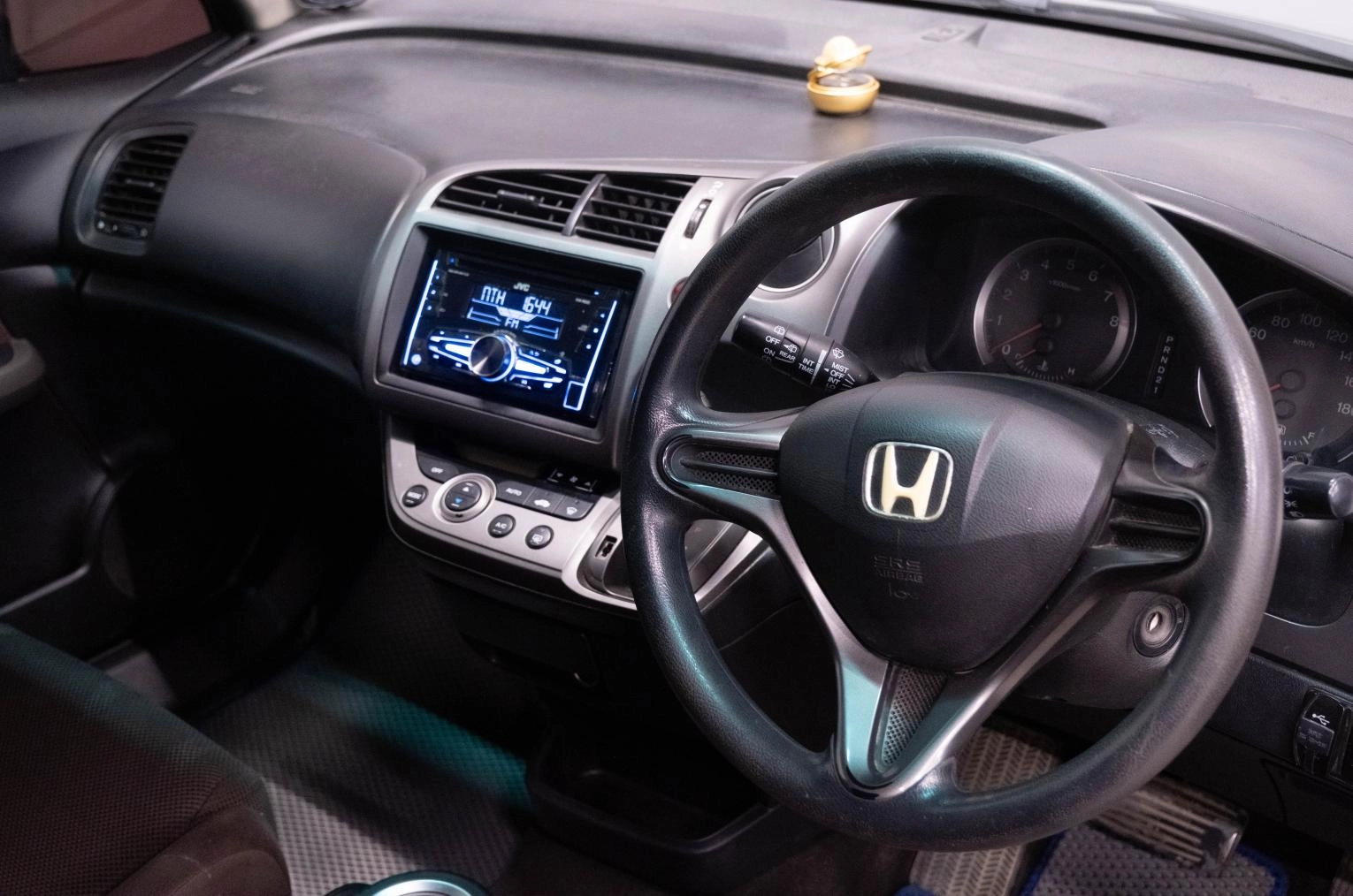 Honda Stream 14 из 16