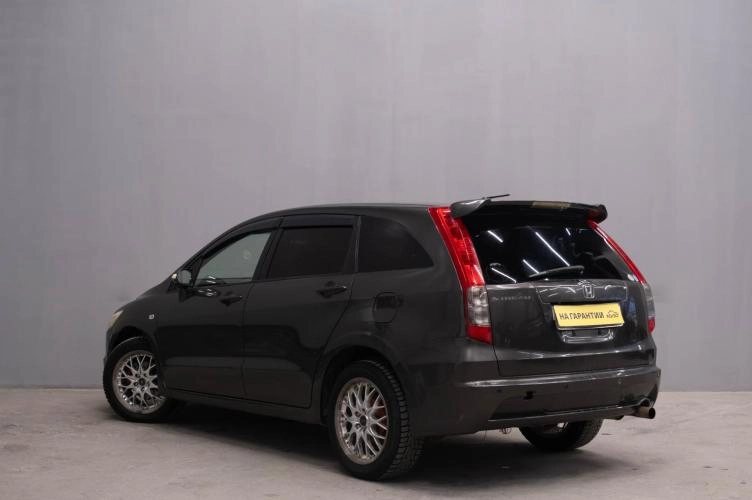 Honda Stream 4 из 5