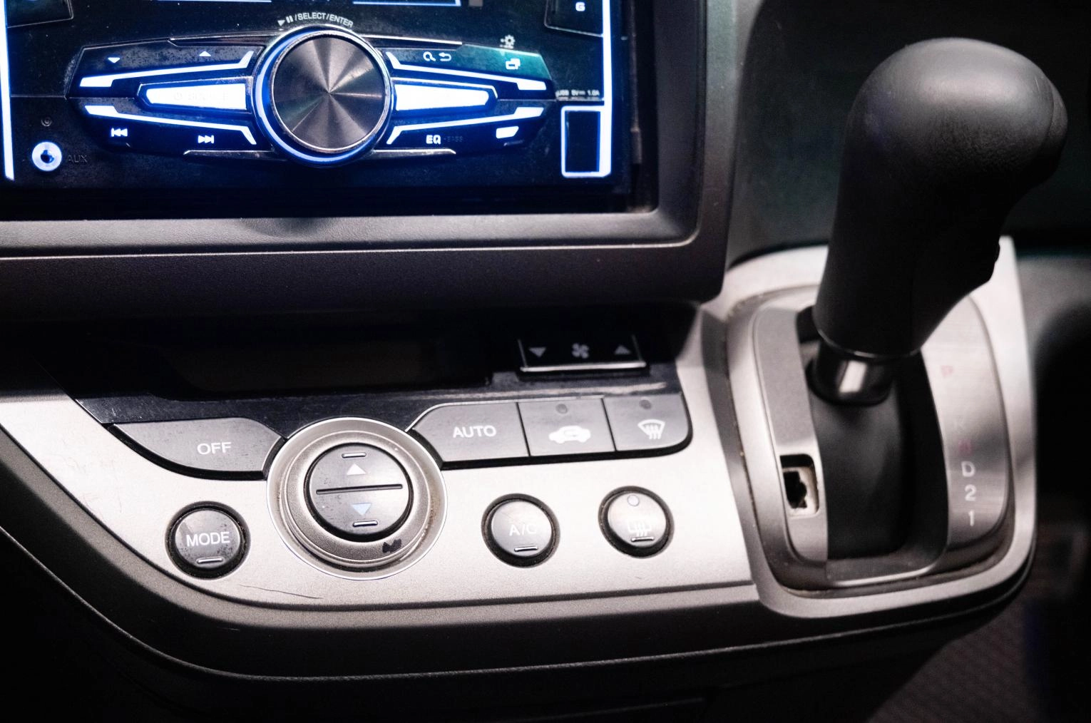 Honda Stream 11 из 16