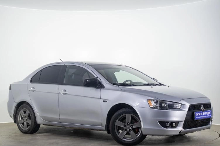 Mitsubishi Lancer 1 из 5