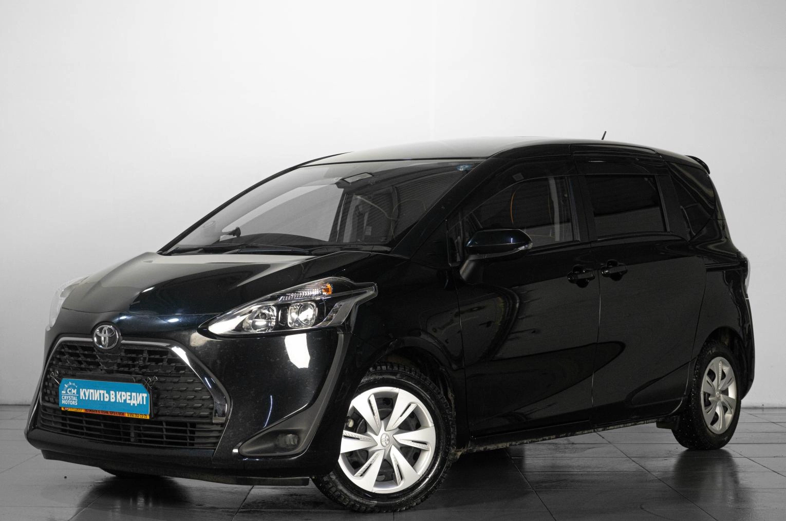 Toyota Sienta 3 из 16