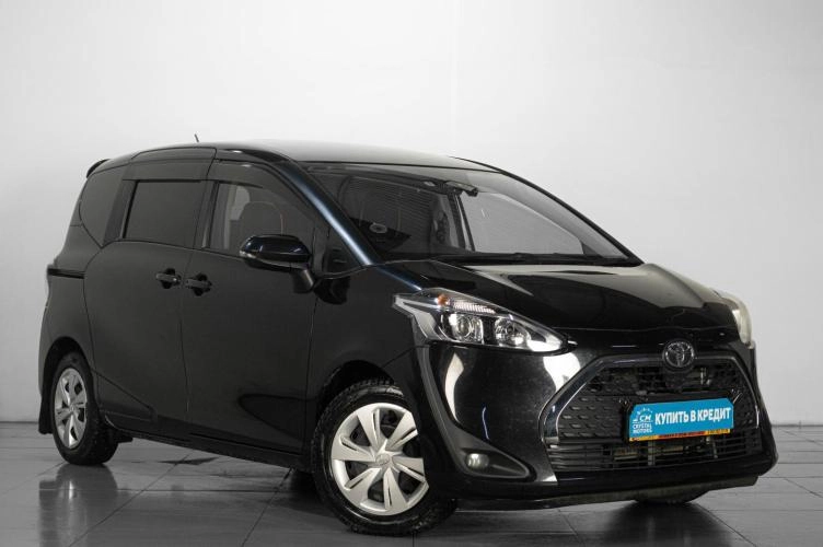 Toyota Sienta 1 из 5