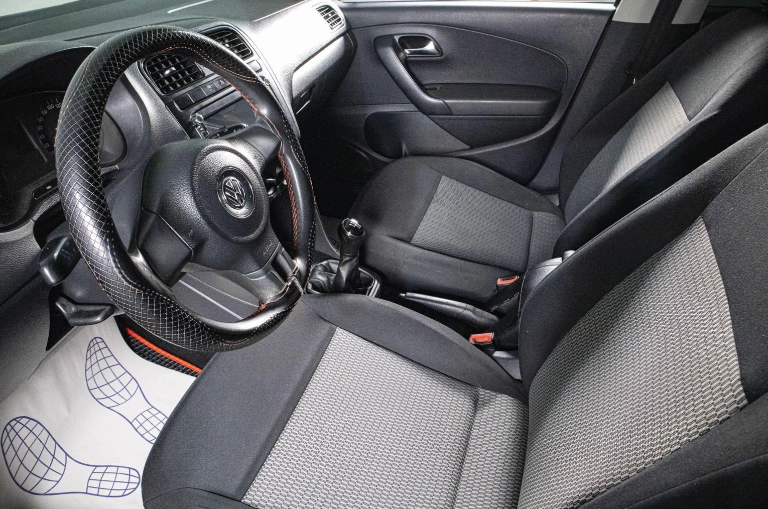 Volkswagen Polo 8 из 16