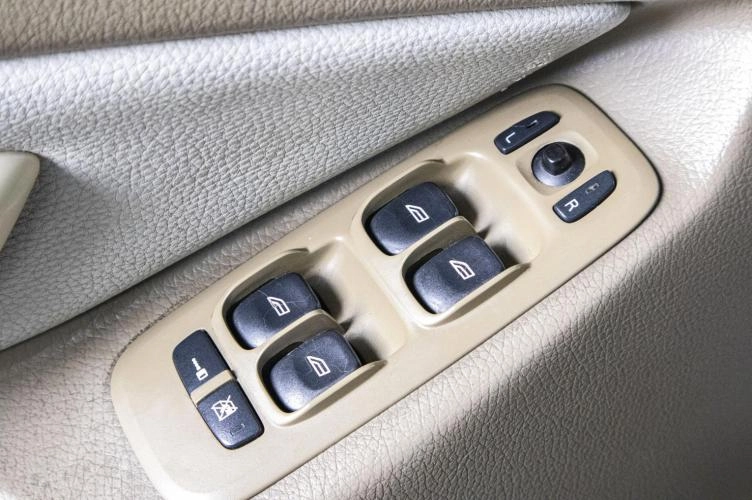 Volvo XC90 7 из 20