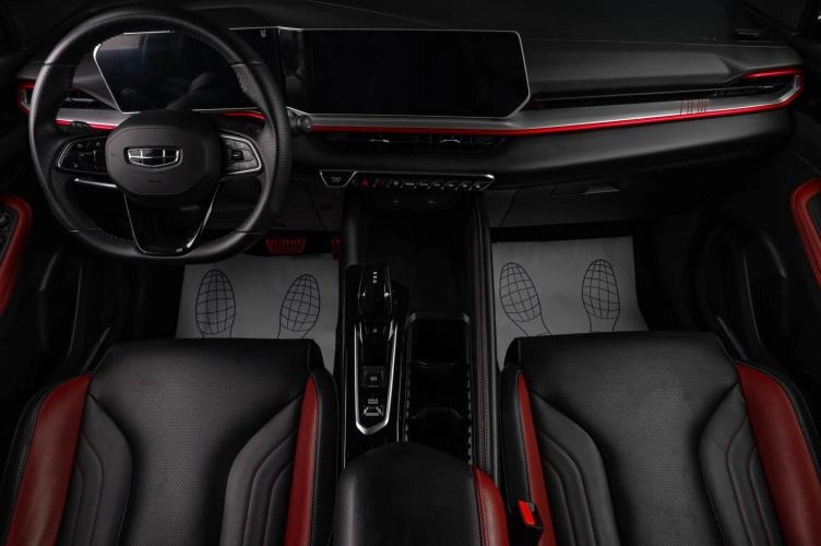 Geely Coolray 7 из 18