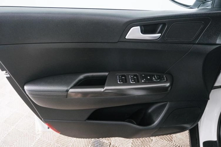 KIA Sportage 18 из 21