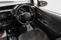 Toyota Vitz 10 из 23