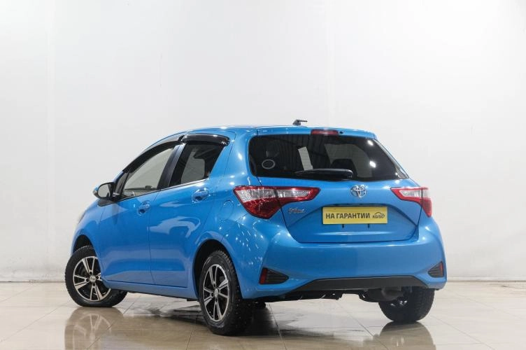 Toyota Vitz 4 из 5
