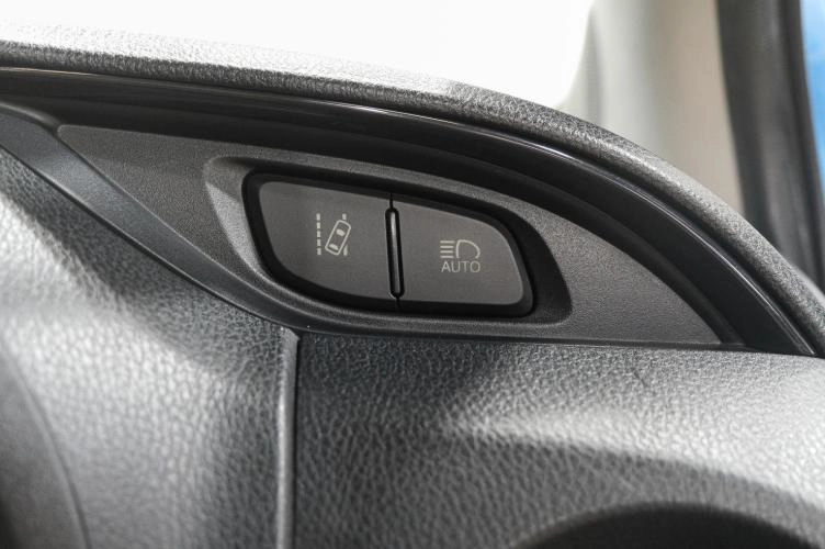 Toyota Vitz 20 из 23