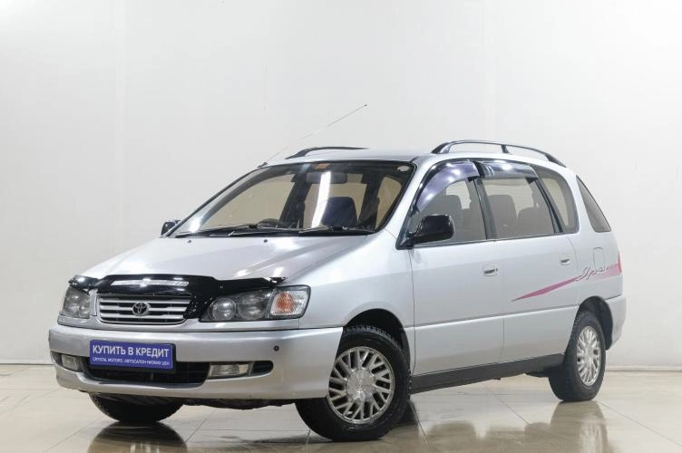 Toyota Ipsum 3 из 5