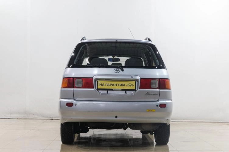 Toyota Ipsum 5 из 5