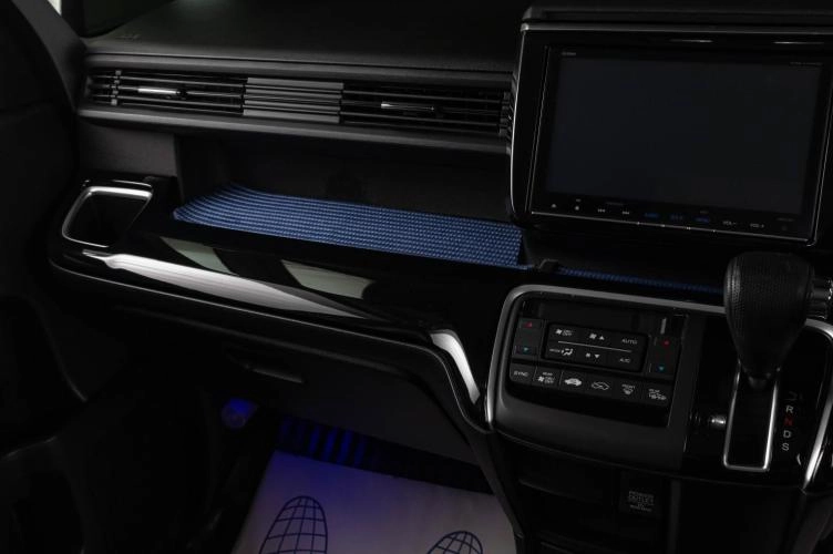 Honda Stepwgn Spada 16 из 21