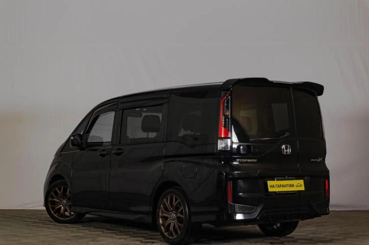 Honda Stepwgn Spada 6 из 21