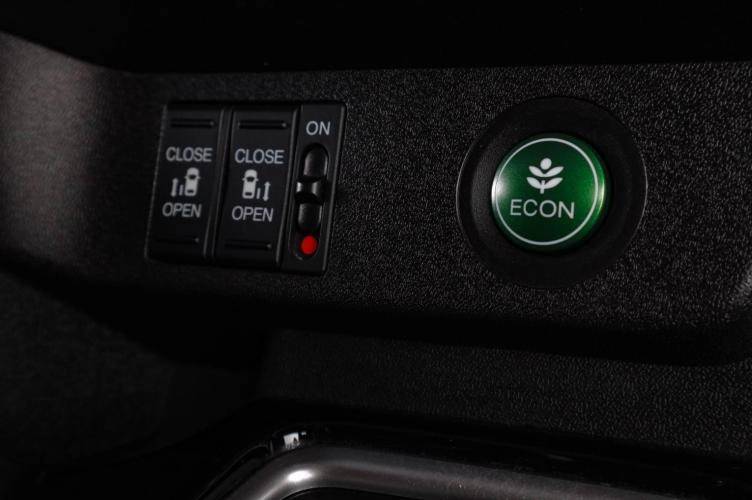 Honda Stepwgn Spada 10 из 21