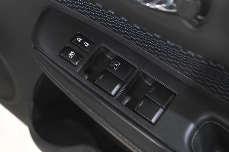 Nissan Note 13 из 21