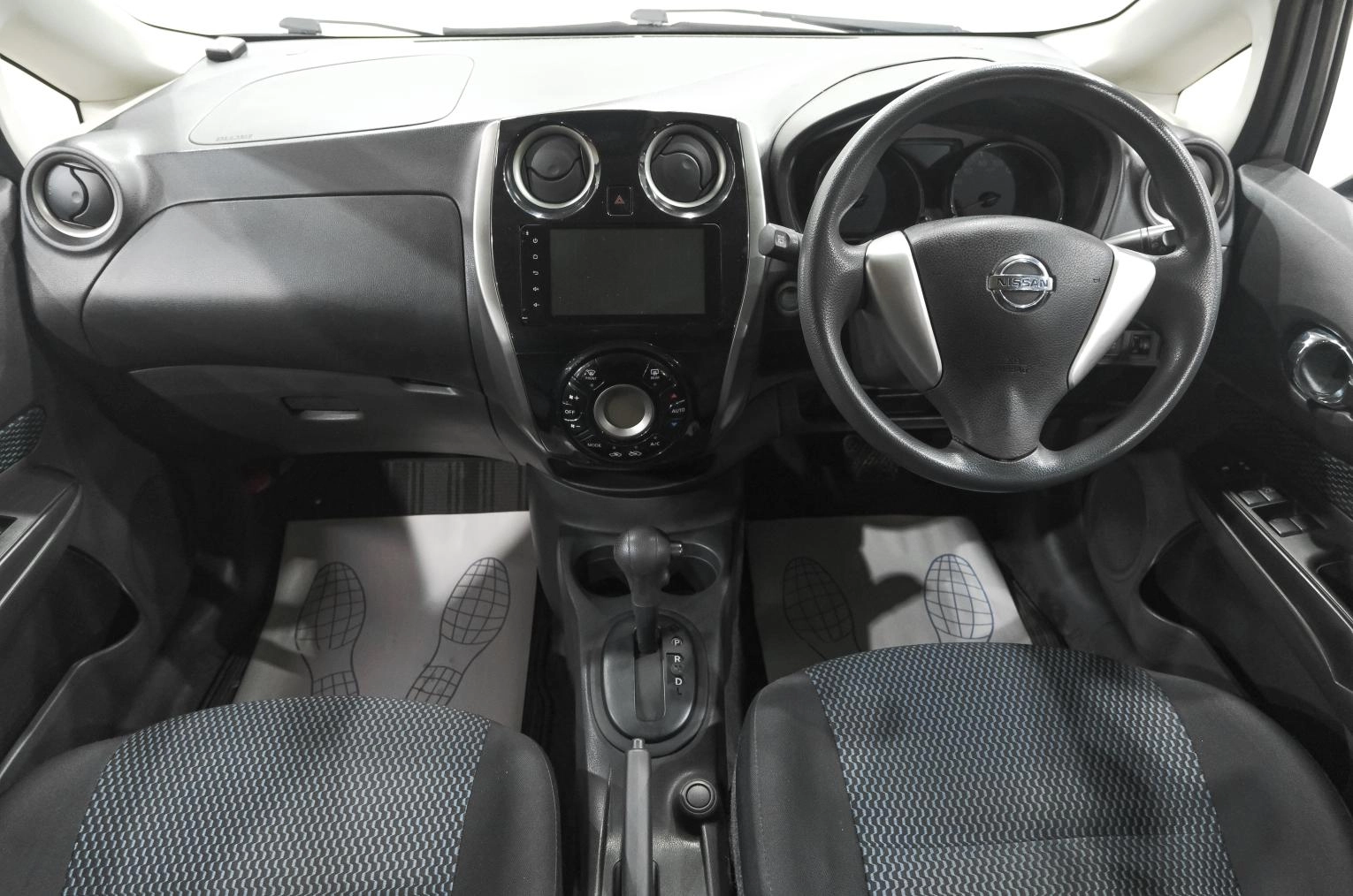 Nissan Note 11 из 21