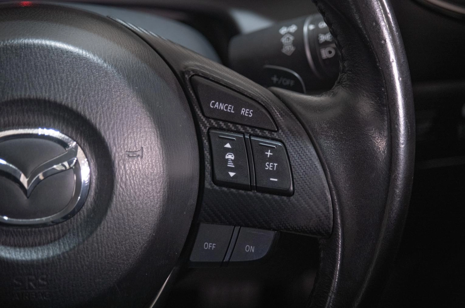 Mazda Axela 16 из 22