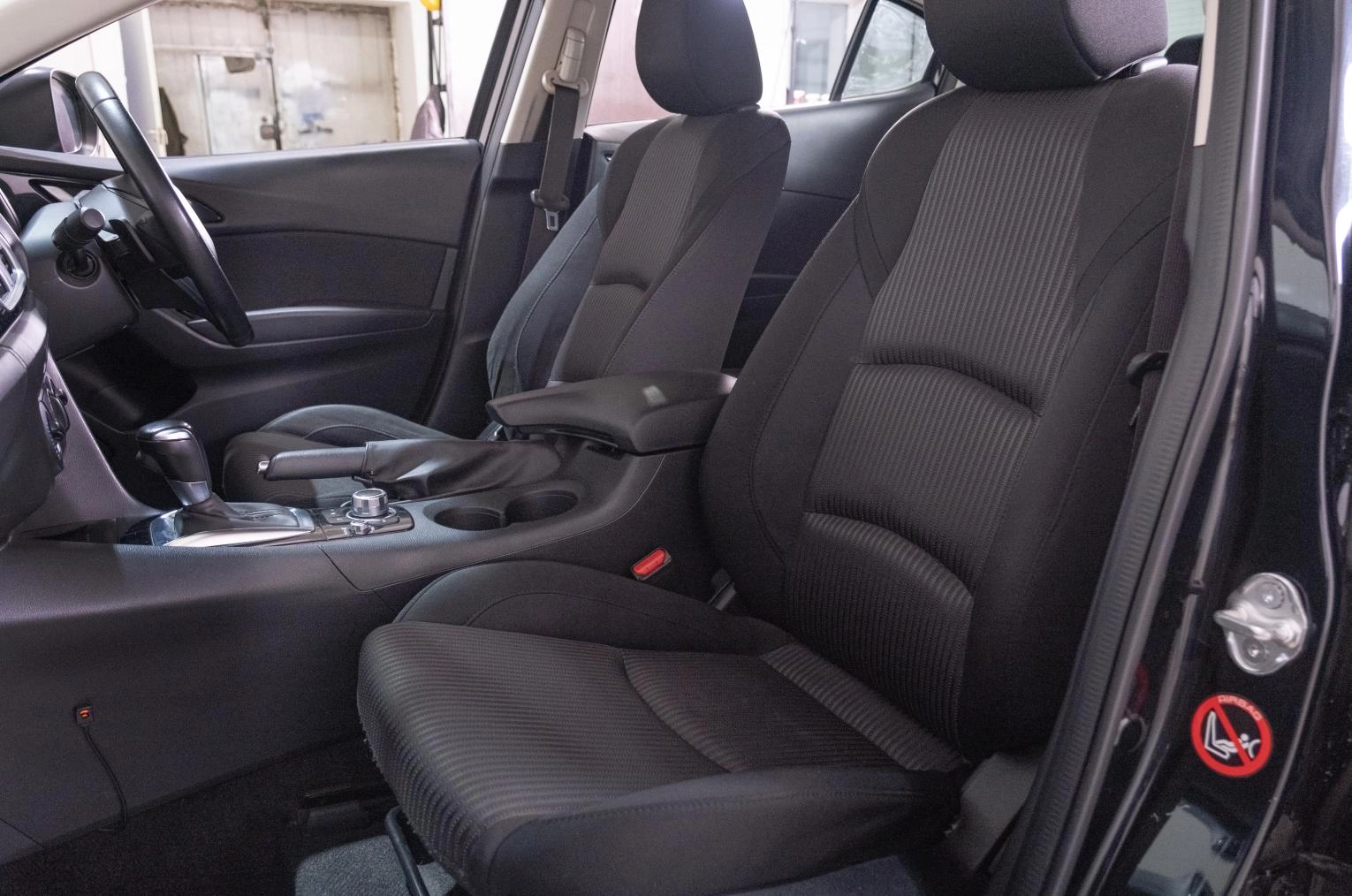 Mazda Axela 19 из 22