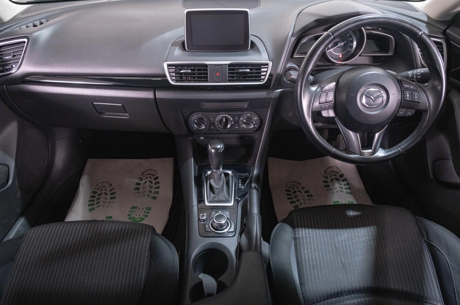 Mazda Axela 9 из 22