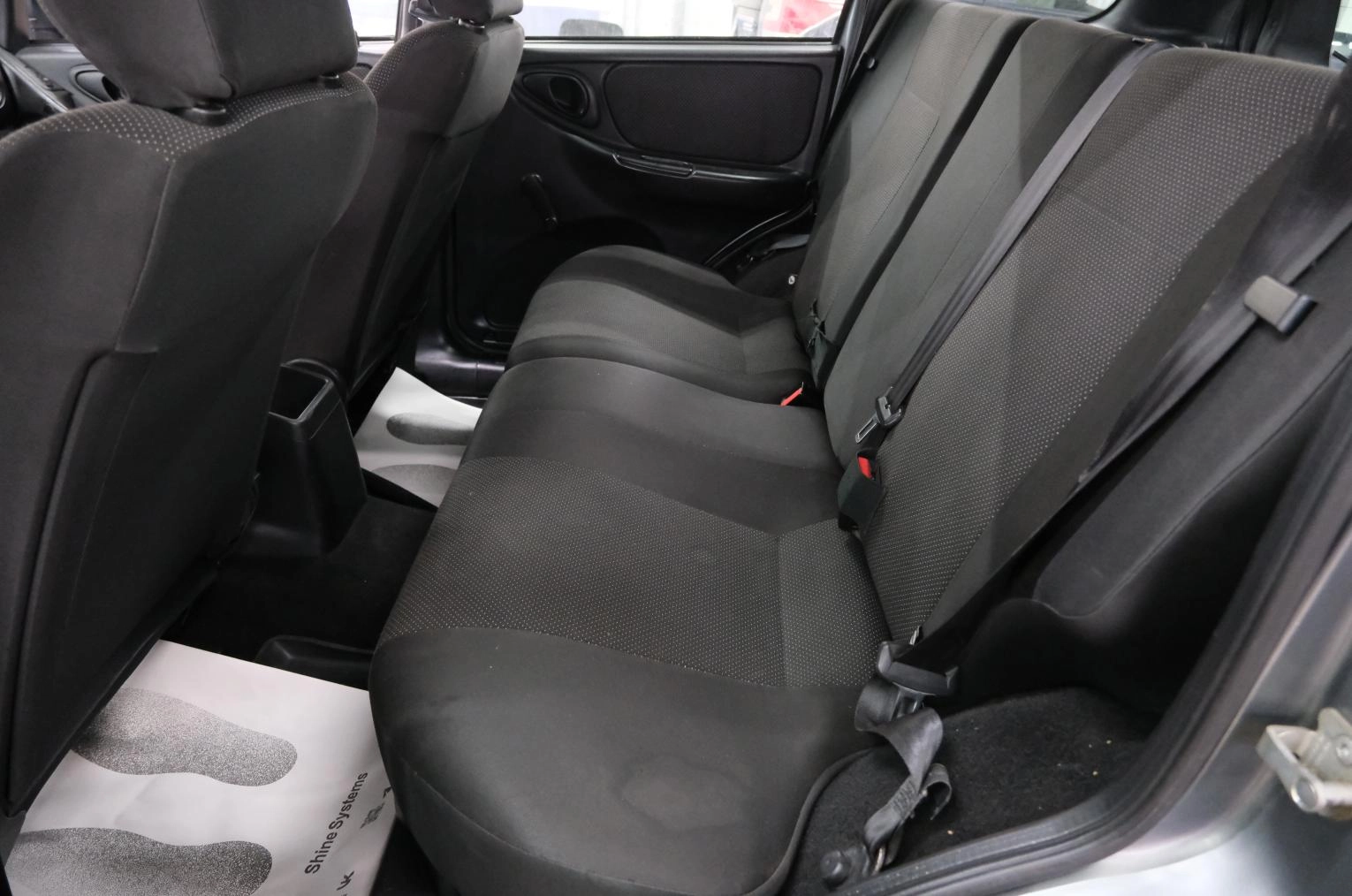 Chevrolet Niva 20 из 23