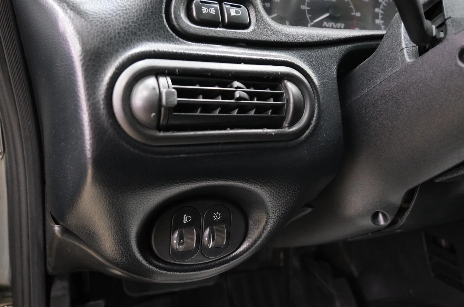 Chevrolet Niva 9 из 23