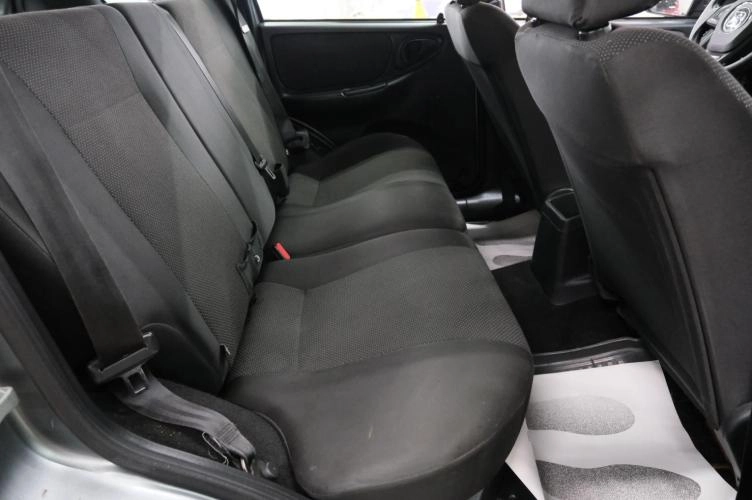 Chevrolet Niva 21 из 23