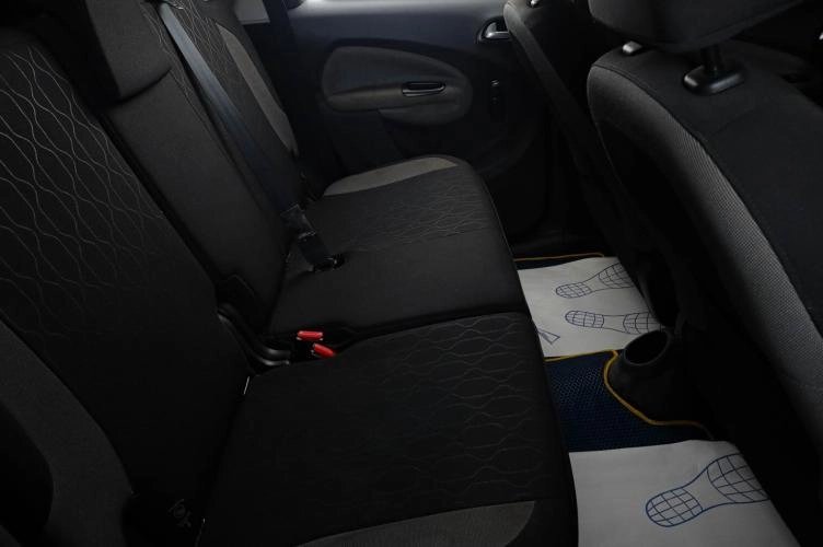 Citroen C3 Picasso 9 из 18