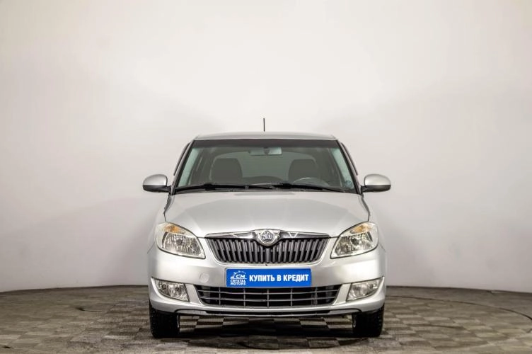 Skoda Fabia 2 из 5