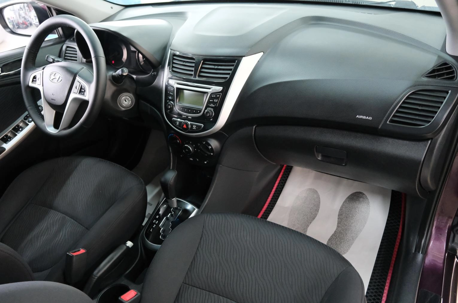 Hyundai Solaris 19 из 23