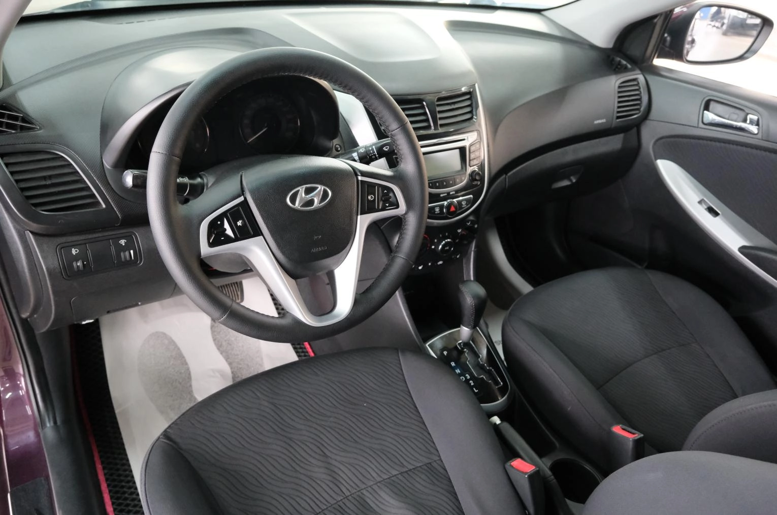 Hyundai Solaris 10 из 23