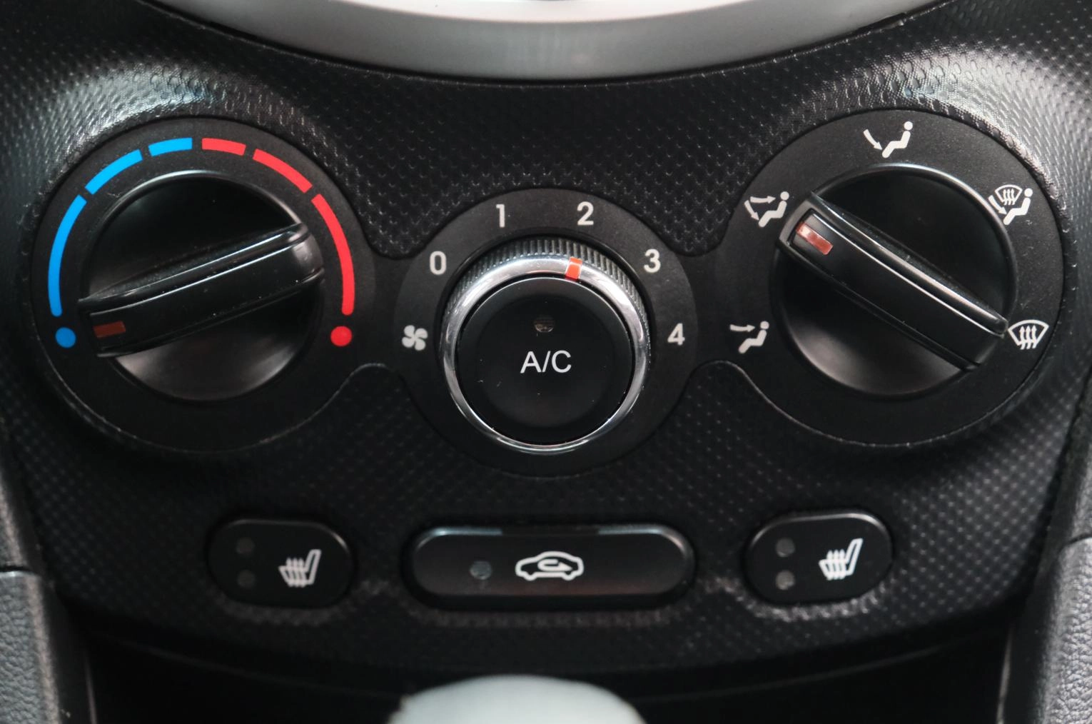 Hyundai Solaris 17 из 23