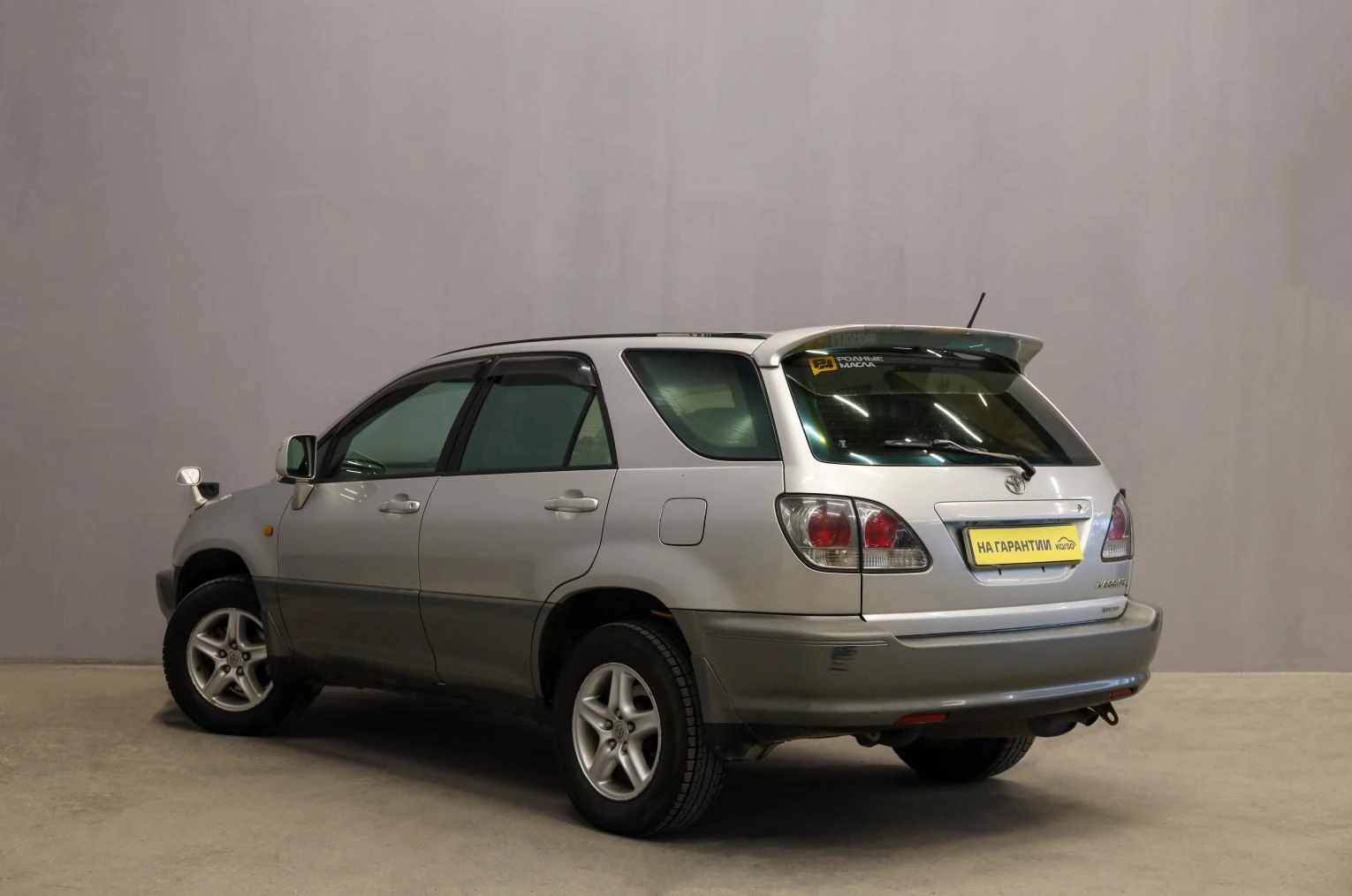 Toyota Harrier 4 из 16