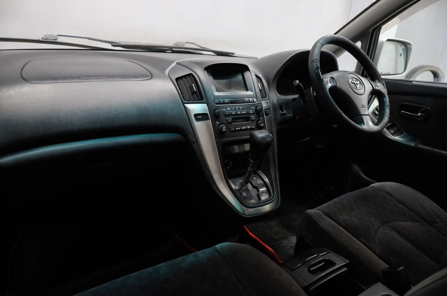 Toyota Harrier 13 из 16