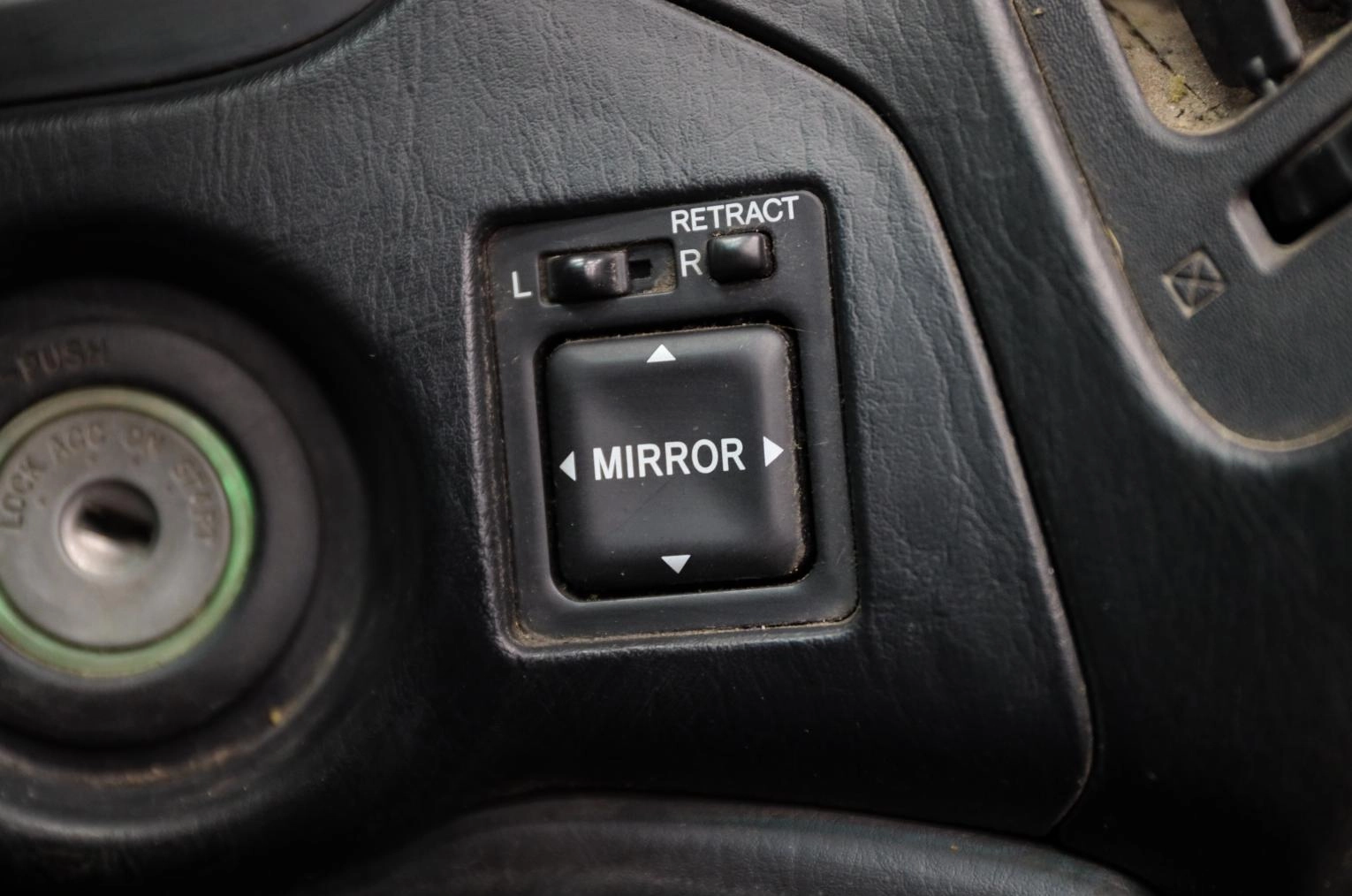 Toyota Harrier 10 из 16