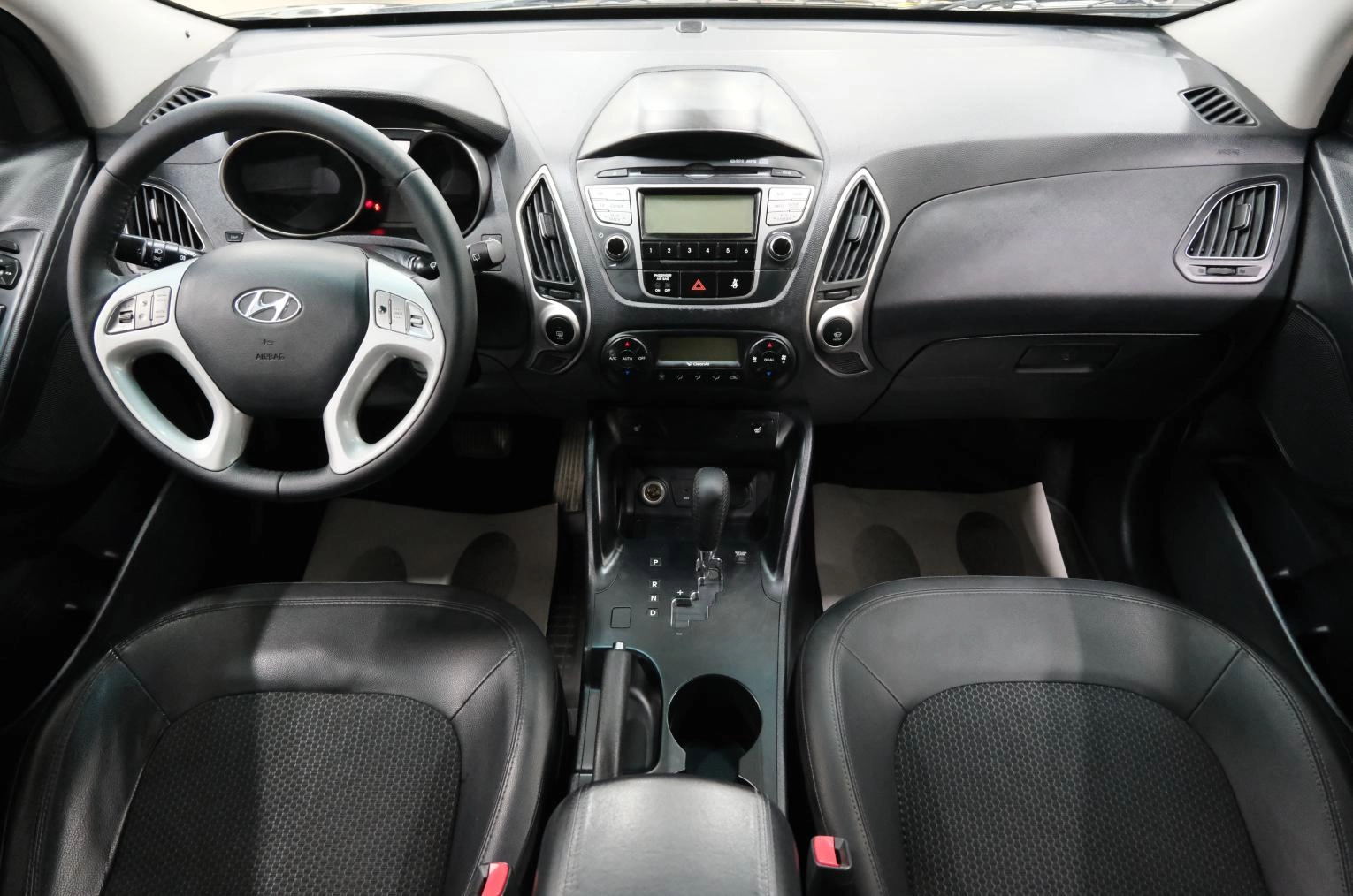 Hyundai ix35 15 из 26