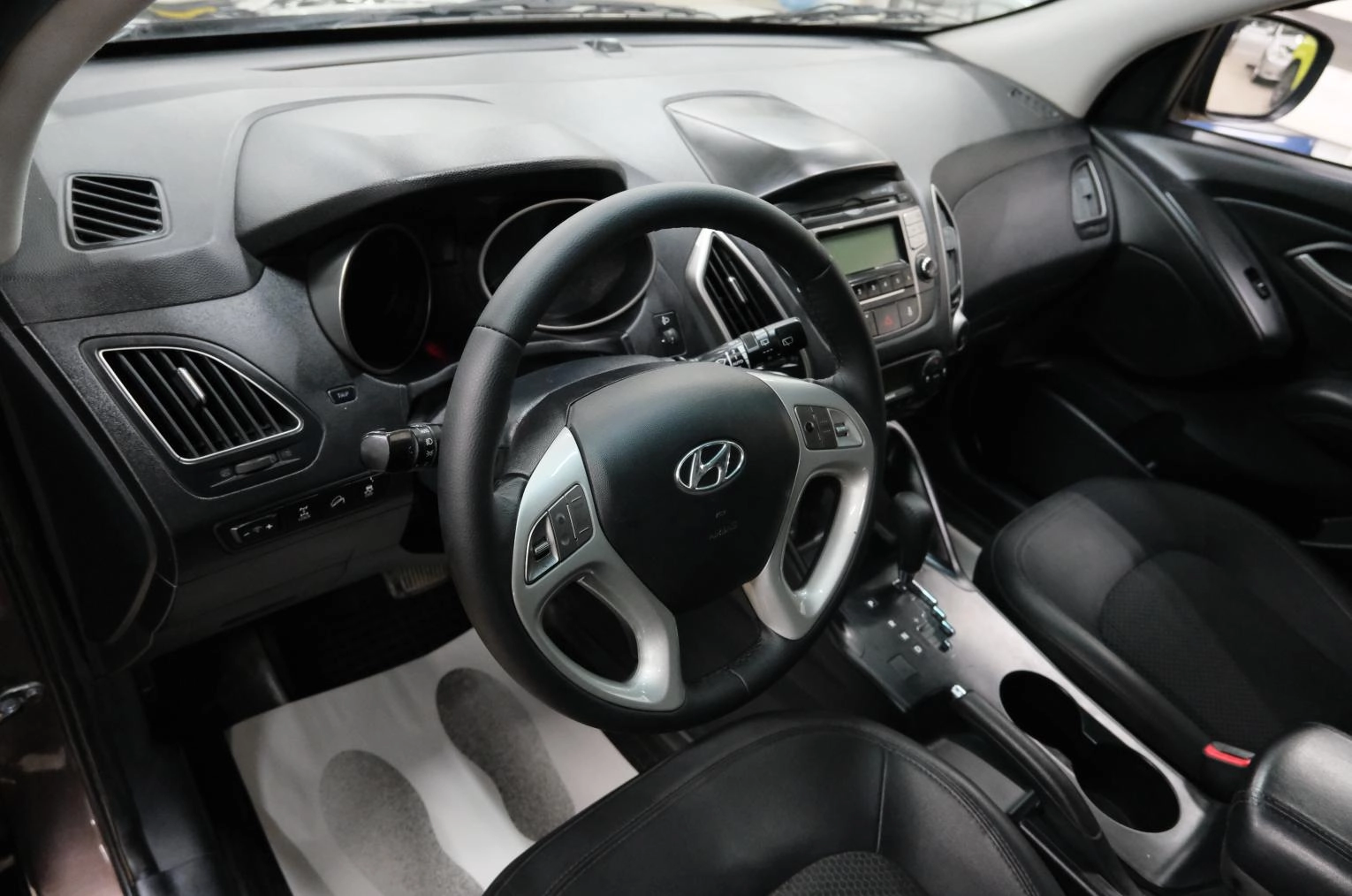 Hyundai ix35 10 из 26